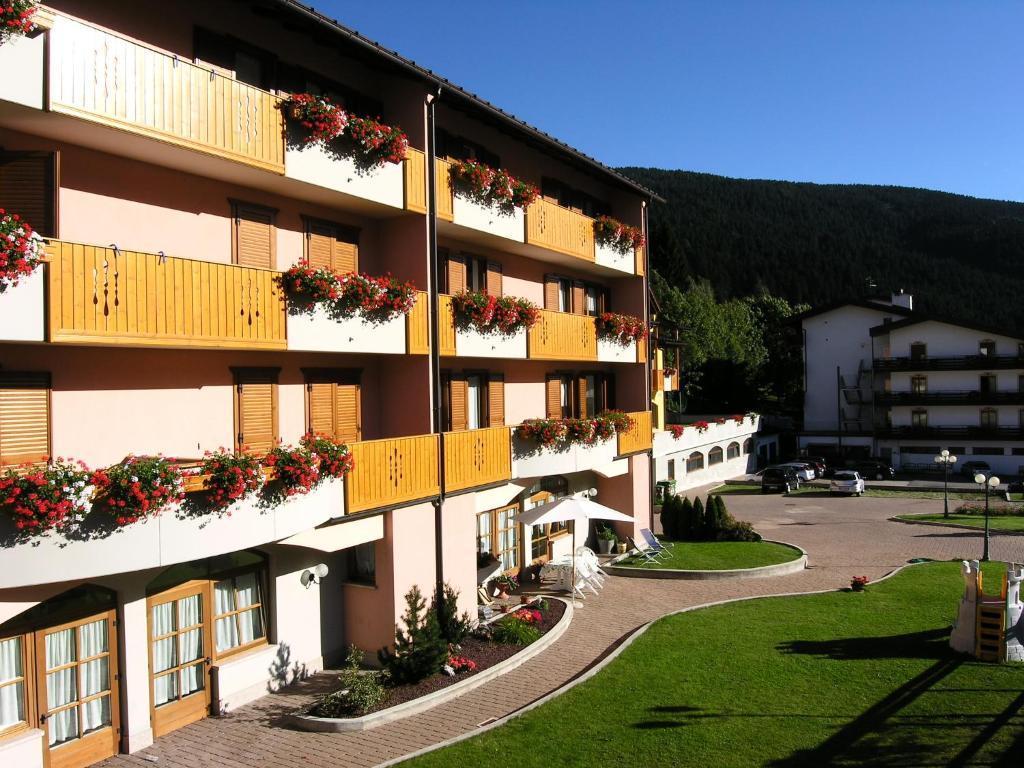 Residence Antares Andalo Exterior foto